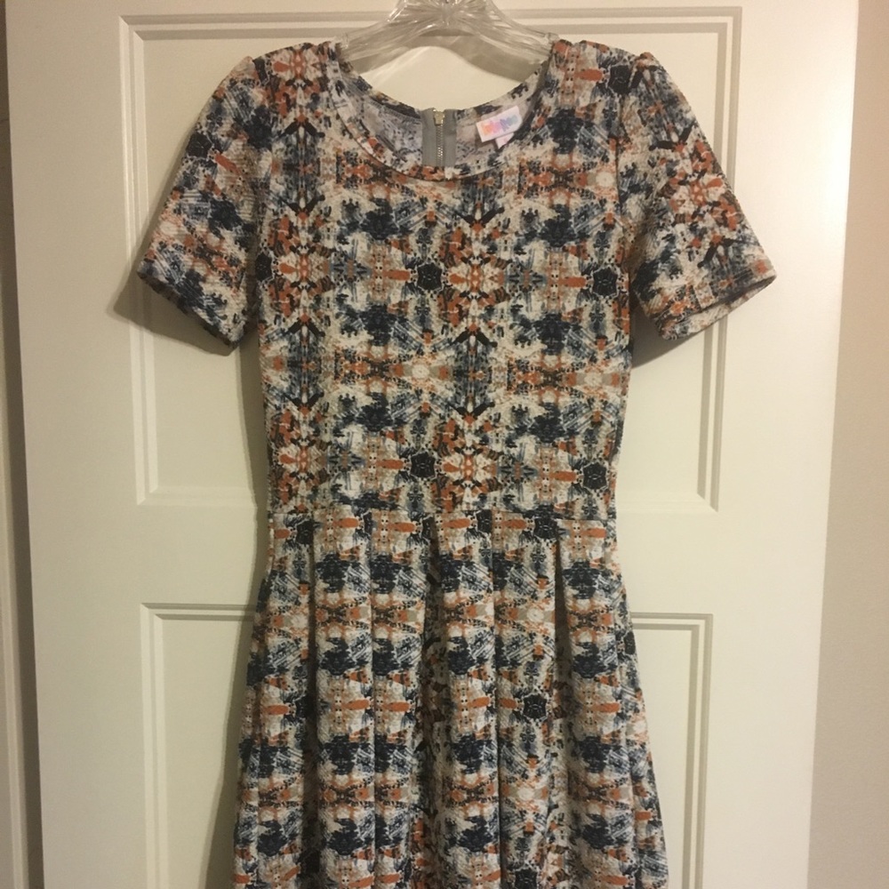 Lularoe Amelia small